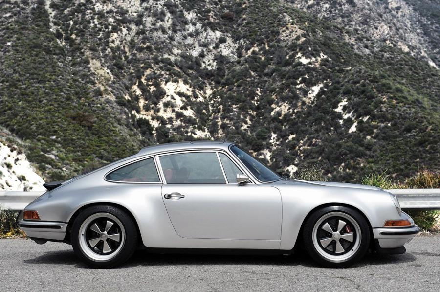  Porsche 911 Restored by Singer 1991 года  (фото 24 из 58)